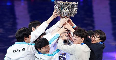 lol worlds 2020.